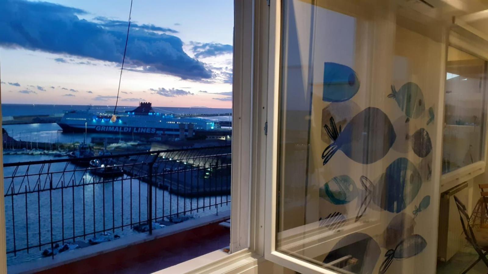 Mare Fuori Apartment Civitavecchia Exterior photo